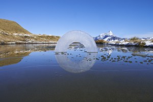 Escultura de gel de Martin Hill i Philippa Jones, artistes britànics afincats a Nova Zelanda que participaran a ALA'2015
